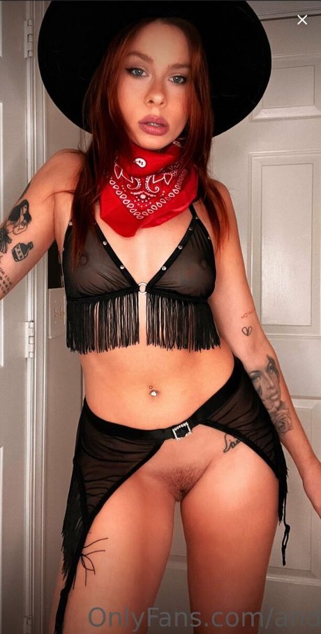 Andie Case hot star pic