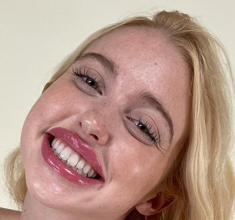 Chloe cherry pornstar art images