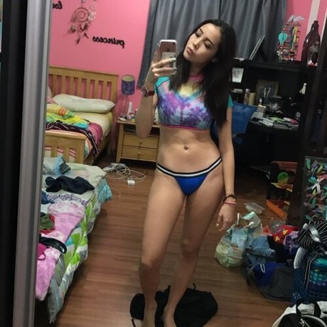 Kharina K beautiful pornstar pic