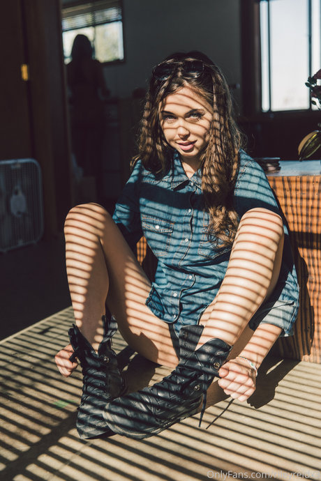 Riley Reid naked actress pics