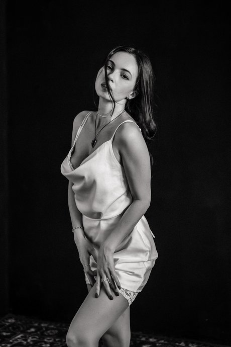 sun13shine model nudes image