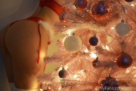 Alinity free actress galleries