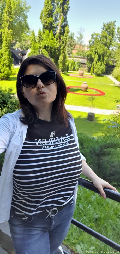 Busty Ema pornstar naked gallery