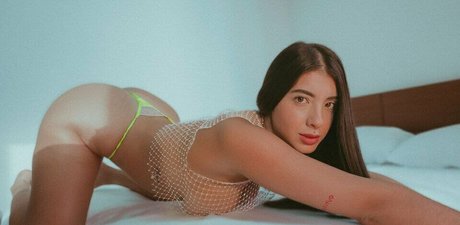 CAMILA VALENCIA nudes model galleries