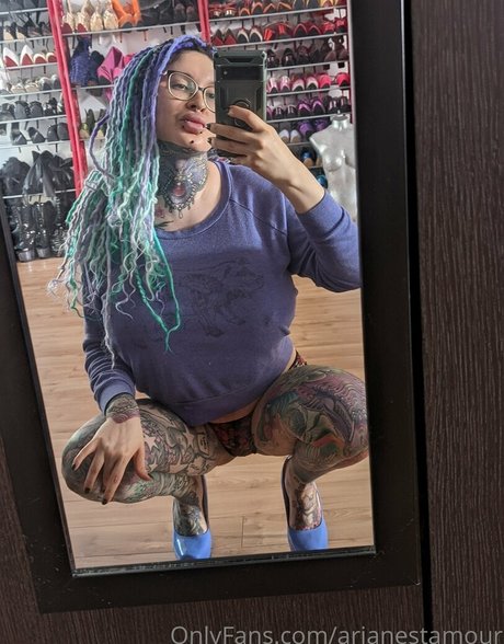 Ariane Saint Amour free pornstar img