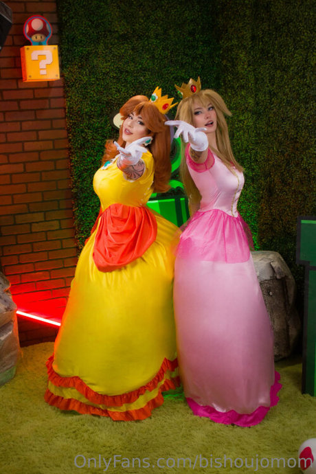 Bishoujo Mom top model images