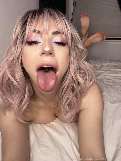 Fiona Costello nude pornstar archive