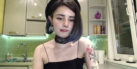 loona pornstar perfect photos