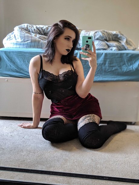 Hellcathhh star pretty pictures