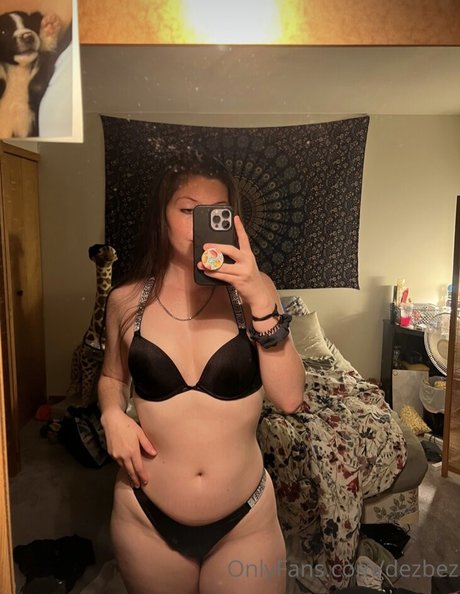 Dezbez420 porn star img