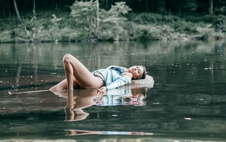 Sahara Summer model erotic images