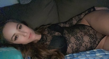 Sahara Summer beautiful model photos