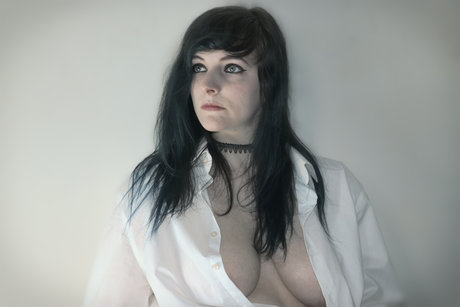 Xheatherbryantx pornographic model pics