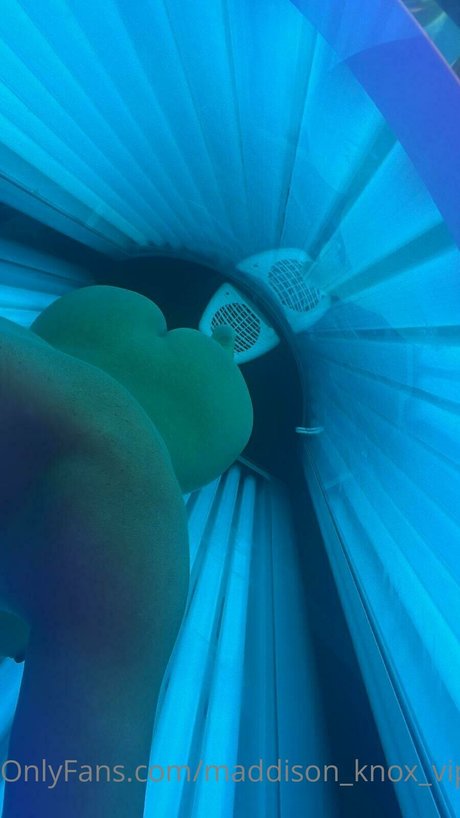 Maddison Knox hd actress pic