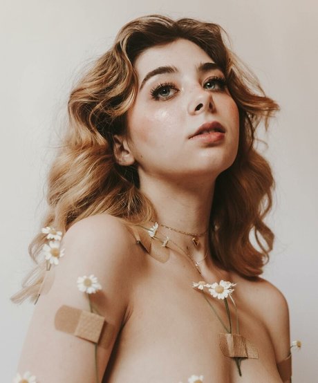 Nova Night pornstar beautiful photos