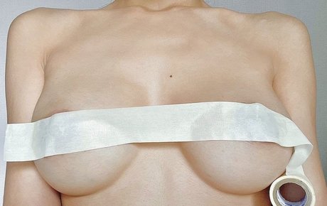 Bunny Keys beautiful model pic