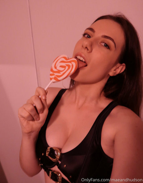 maecartia model pretty picture