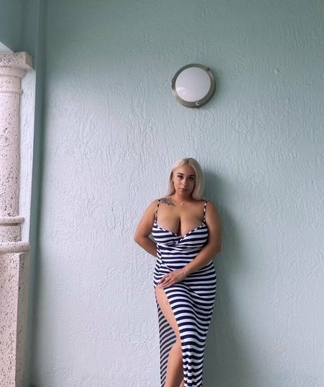 vixxenxoxo hot actress pics