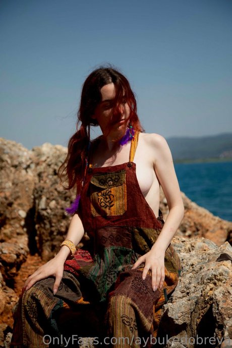 Aybuke Dobreva high quality actress pics