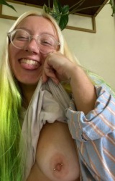 chloecassidy star sexy img