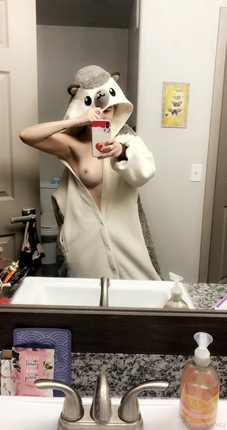 Planet Monica erotic actress galleries