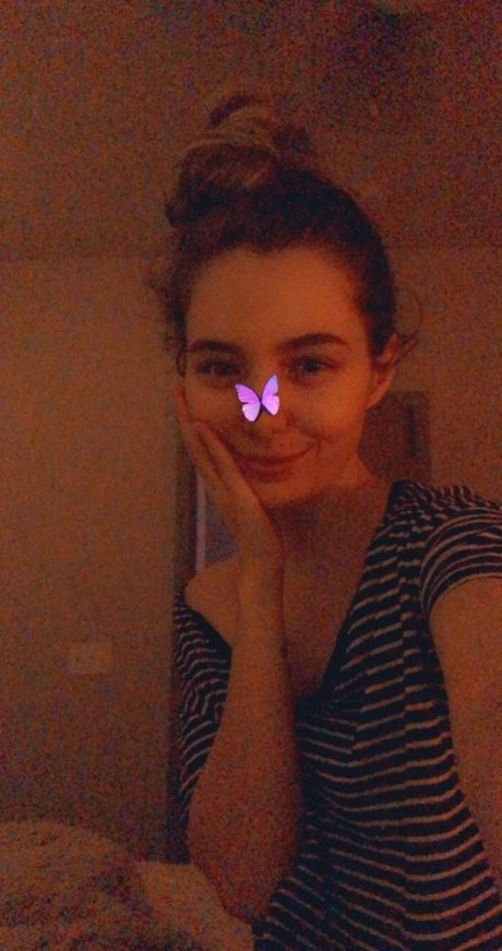 Planet Monica sexy actress image