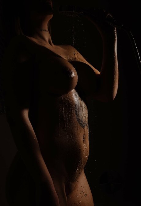 ladybiigass xxx model picture