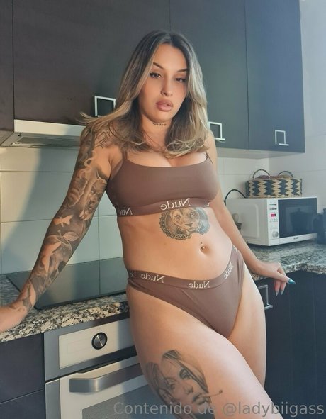 ladybiigass sex star pics