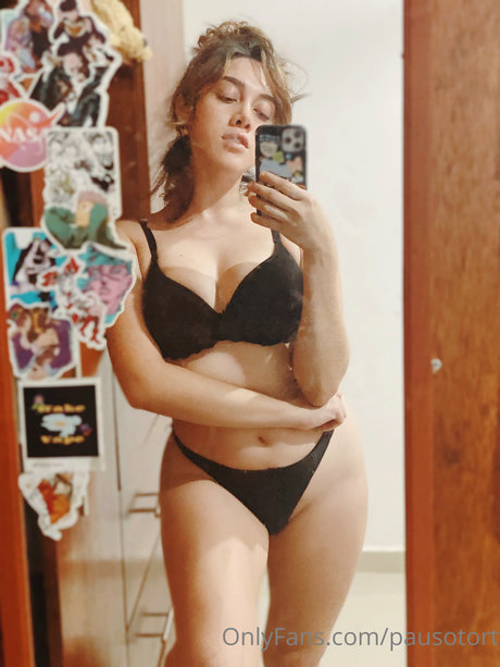 PauSoto hot actress gallery