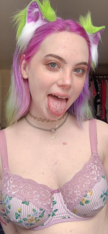 June Berry high quality actress img