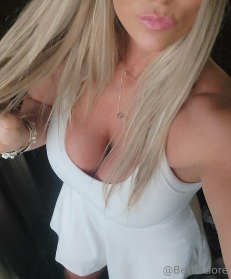 BethAdore model erotic pic