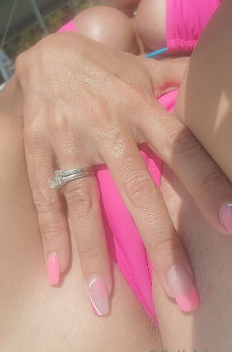 BethAdore beautiful star photo