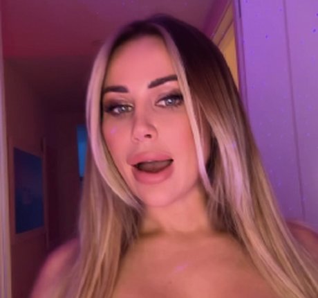 Amanda Mae Lynn nude star archive