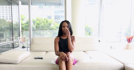 Sarah Banks erotic model picture