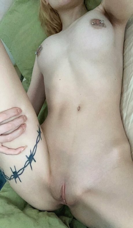 Freakinxxx exclusive model pics