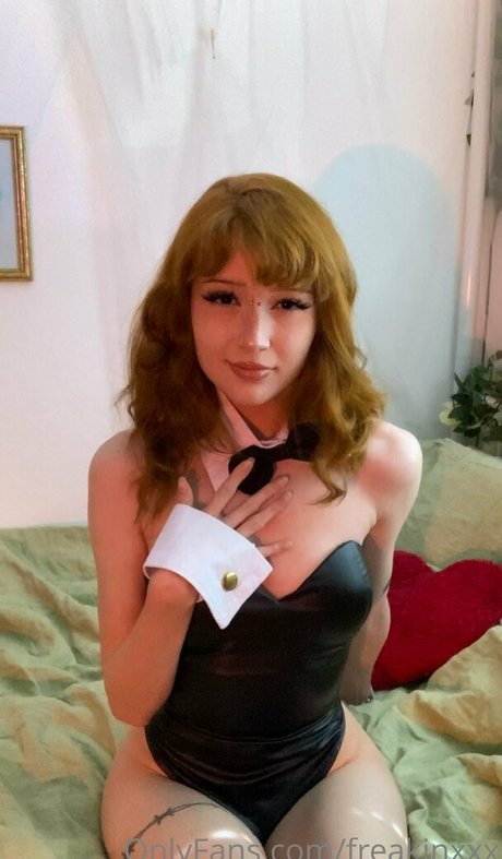 Freakinxxx best model img