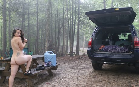 Teresa Mycelia sexy model picture