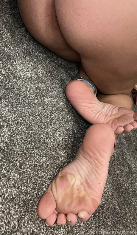 Kitty Kushman erotic star pics