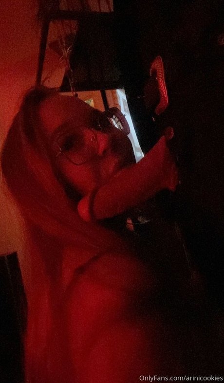 Arinicookies exclusive actress galleries