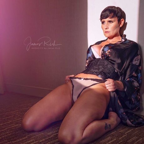 Melody Jai star high quality images