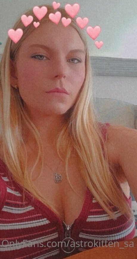 Astrokitten sa xxx star photo