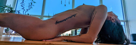 GypsyHippieVault naked pornstar pictures