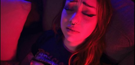 Feryn Suicide nude pornstar pictures