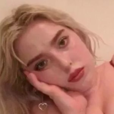 In2222dust pornstar archive