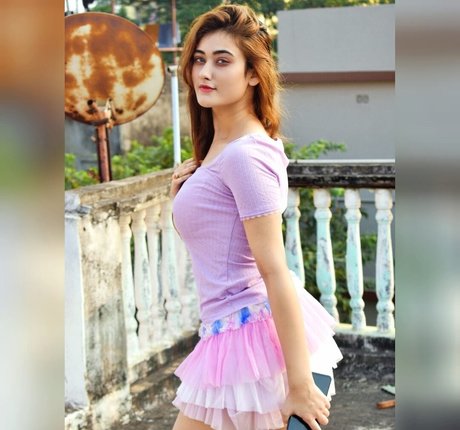 Nidhi Maheshwari star pic