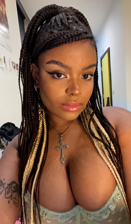 Hell0kittyevie best model gallery