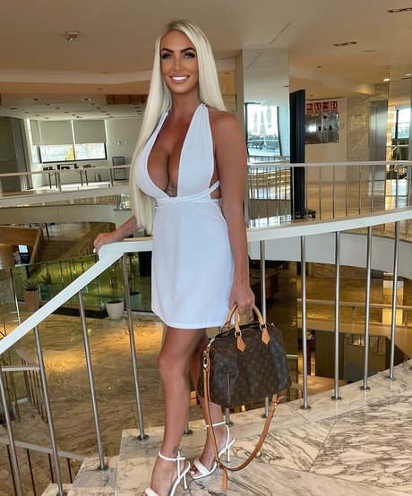 Debbie Clarkson pornographic model photos