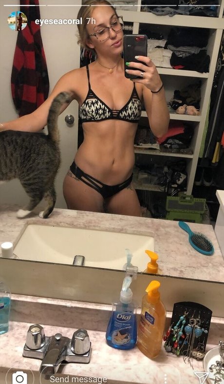 eyeseacoral naked star photo