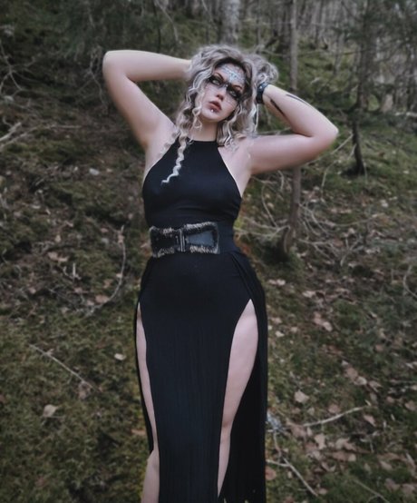 Michelle Nicoletiley sex star photos