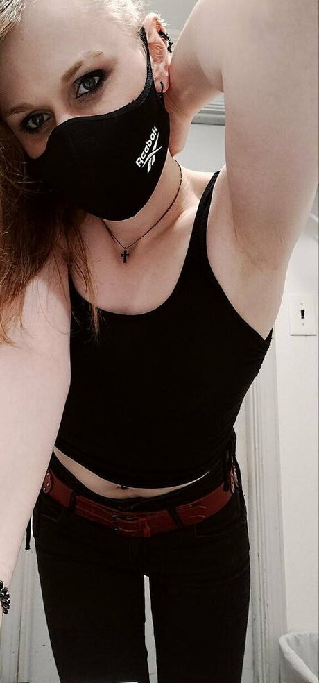 fussyhussy art model gallery